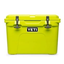 YETI Tundra 35 17 YETI Tundra 35