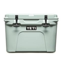 YETI Tundra 35 19 YETI Tundra 35