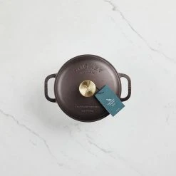 Smithey Ironware Co Smithey Ironware 3.5 Qt. Dutch Oven 12 Smithey Ironware Co Smithey Ironware 3.5 Qt. Dutch Oven