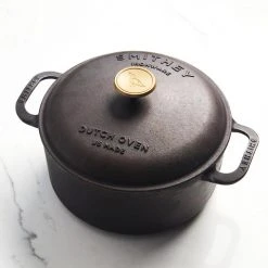 Smithey Ironware Co Smithey Ironware 5.5 Qt. Dutch Oven