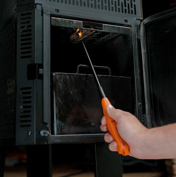 Masterbuilt® Gravity Series™ 800 Digital Charcoal Griddle + Grill + Smoker In Black Masterbuilt® Gravity Series™ 800 Digital Charcoal Griddle + Grill + Smoker In Black