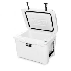 YETI Tundra 35 14 YETI Tundra 35