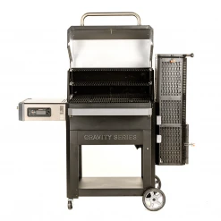 Masterbuilt Gravity Series™ 1050 Digital Charcoal Grill + Smoker