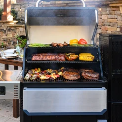 Masterbuilt Gravity Series™ 1050 Digital Charcoal Grill + Smoker 4 Masterbuilt Gravity Series™ 1050 Digital Charcoal Grill + Smoker