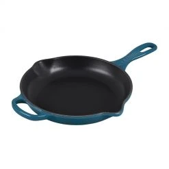 Cast Iron Le Creuset Signature Skillet - 9