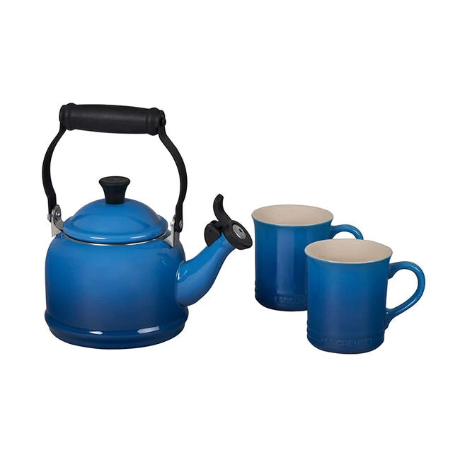 Le Creuset Demi Kettle And Mugs Set 4 Le Creuset Demi Kettle And Mugs Set