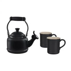 Le Creuset Demi Kettle And Mugs Set 9 Le Creuset Demi Kettle And Mugs Set