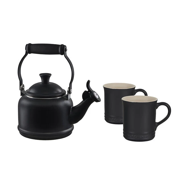 Le Creuset Demi Kettle And Mugs Set 3 Le Creuset Demi Kettle And Mugs Set