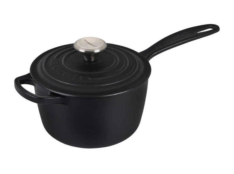 Saucepans & Saucers Le Creuset Signature Saucepan 1 3/4 Qt. 1 Saucepans & Saucers Le Creuset Signature Saucepan 1 3/4 Qt.