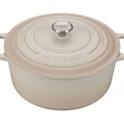Le Creuset Round Dutch Oven 9 Qt. 3 Le Creuset Round Dutch Oven 9 Qt.